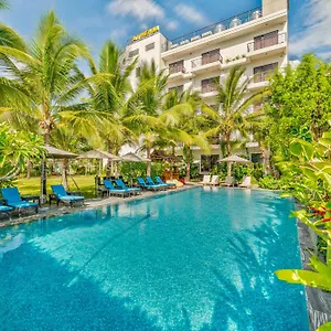 4* Hotel Jm - Free Shuttle Car To Old Town