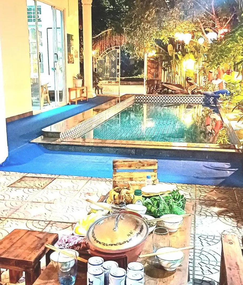Gasthuis Minh Trang Villa Hoi An -Bbq Garden